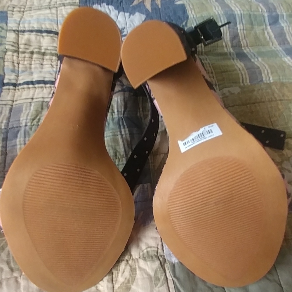 Torrid Heels - Picture 3 of 3